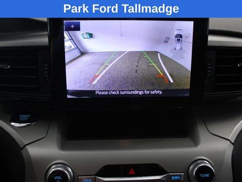 Used 2023 Ford Explorer XLT AWD/4WD image 20
