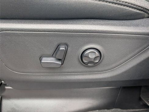 Used 2021 RAM 1500 Big Horn AWD/4WD image 18