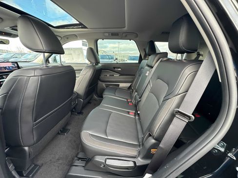 New 2026 Nissan Pathfinder SL w/ SL Premium Package (P04) AWD/4WD image 23