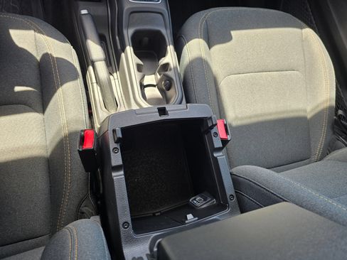 Used 2024 Jeep Wrangler Unlimited Sahara AWD/4WD image 56