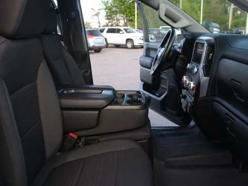 Used 2023 GMC Sierra 2500 SLE w/ SLE Value Package; AWD/4WD image 39