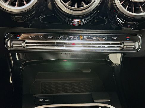 Used 2021 Mercedes-Benz A 220 4MATIC image 23