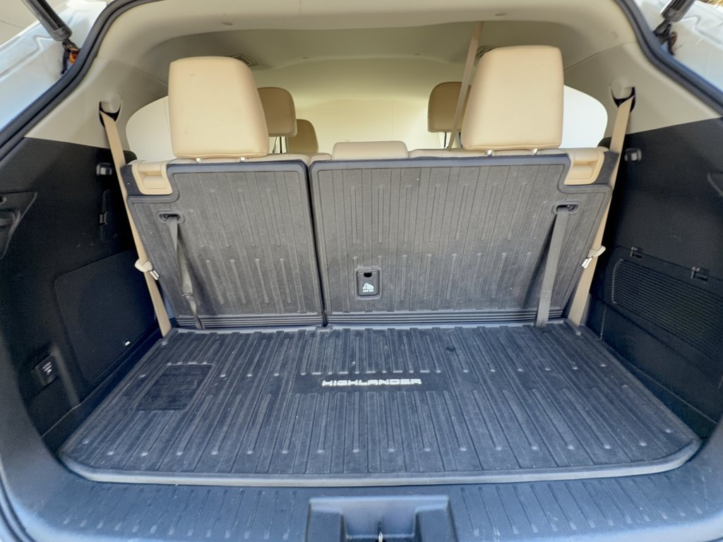 Used 2022 Toyota Highlander Limited AWD/4WD image 28
