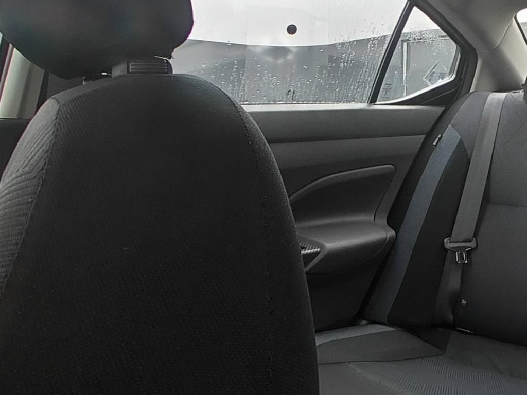 Used 2025 Nissan Versa SV FWD image 9