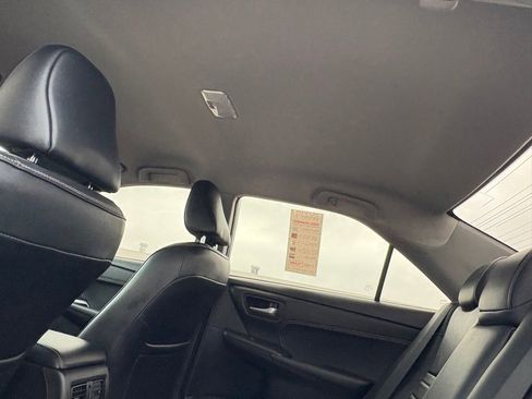 Used 2017 Toyota Camry XLE FWD image 34