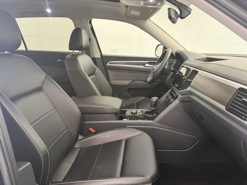 Used 2023 Volkswagen Atlas SE w/ Panoramic Sunroof Package AWD/4WD image 10