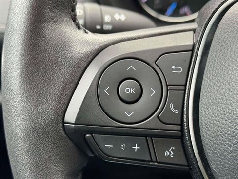 Used 2021 Toyota RAV4 XLE image 20