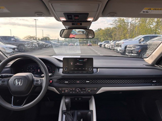 Used 2024 Honda Accord EX image 26