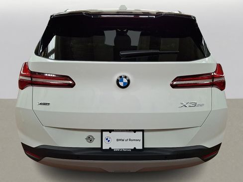 Used 2025 BMW X3 xDrive30i w/ Convenience Package image 5