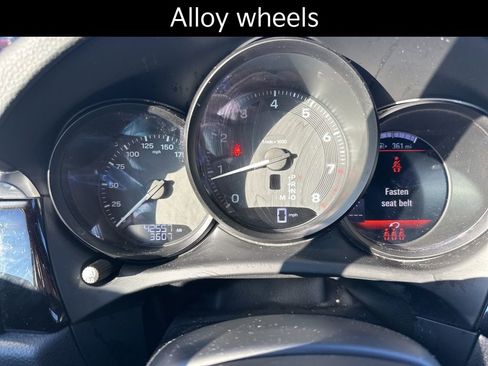 Used 2023 Porsche Macan image 17