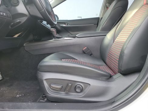 Used 2021 Toyota Camry TRD w/ TRD Package w/JBL Audio image 17