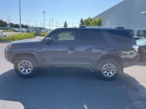 Used 2024 Toyota 4Runner SR5 AWD/4WD image 8