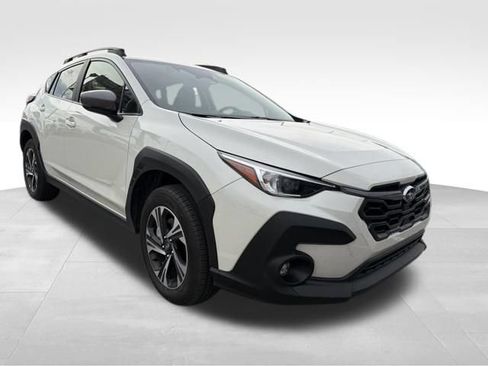Used 2024 Subaru Crosstrek 2.0i Premium AWD/4WD image 2