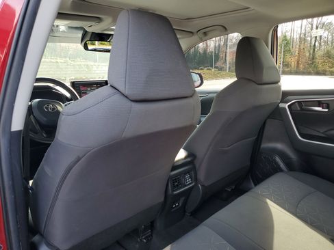 Certified 2021 Toyota RAV4 XLE w/ Convenience Package image 11