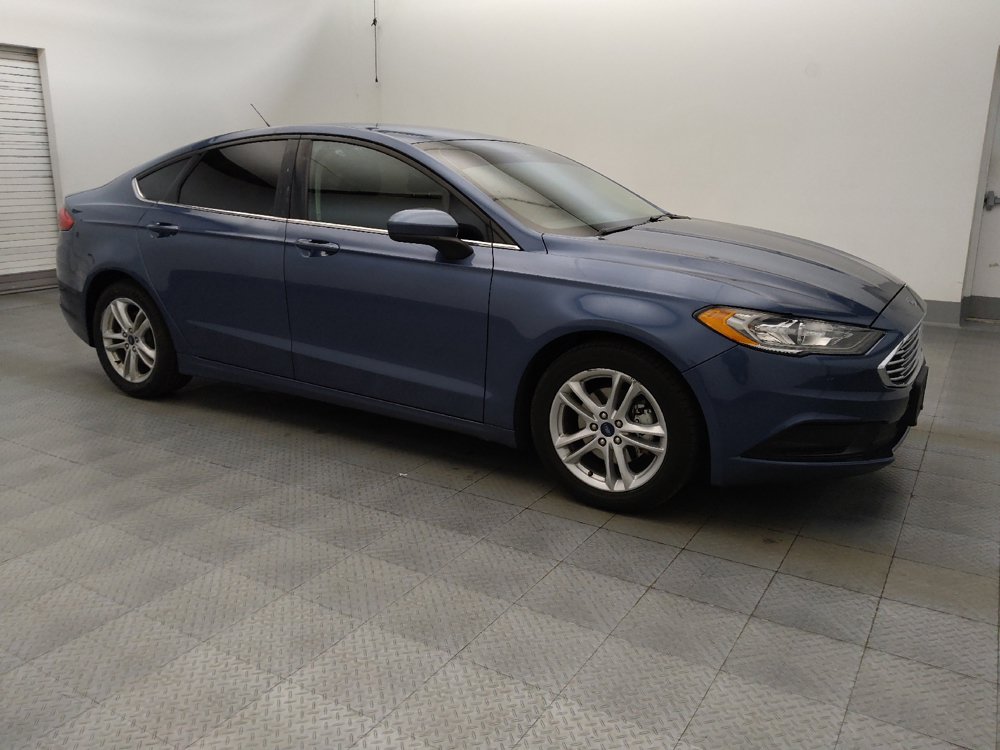 Used 2018 Ford Fusion SE w/ Fusion SE Technology Package FWD image 11
