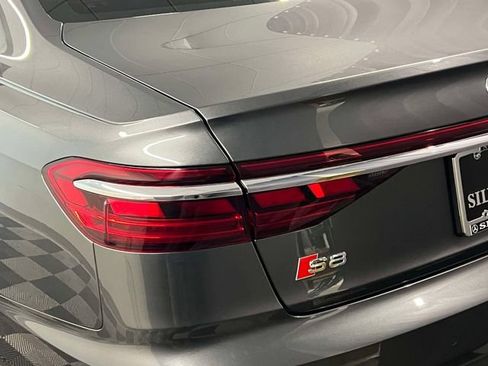 Used 2023 Audi S8 AWD/4WD image 10