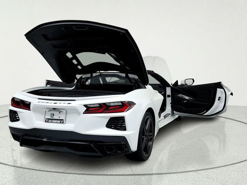 Used 2024 Chevrolet Corvette Stingray Coupe w/ 1LT RWD image 12