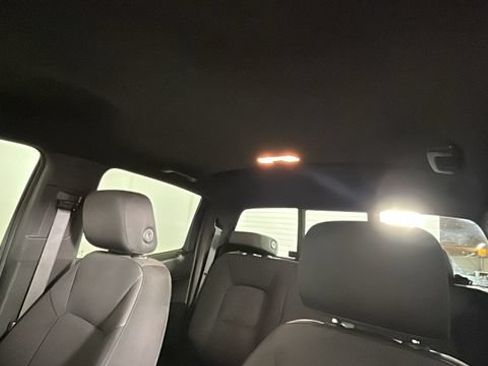 Used 2024 Chevrolet Colorado Trail Boss w/ Safety Package AWD/4WD image 13