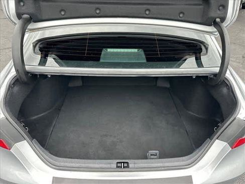 Used 2022 Toyota Camry SE w/ Carpet Mat Package (TMS) AWD/4WD image 24