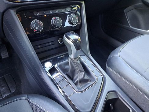 Used 2023 Volkswagen Taos SE image 22