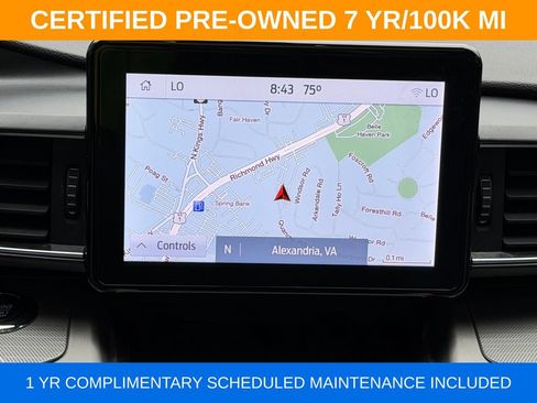 Used 2022 Ford Explorer XLT w/ Equipment Group 202A AWD/4WD image 13