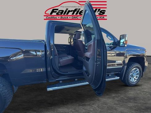 Used 2019 Chevrolet Silverado 3500 High Country w/ Duramax Plus Package image 31