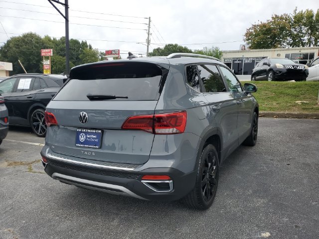 Certified 2024 Volkswagen Taos SE FWD image 4