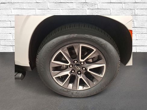 Used 2023 Chevrolet Tahoe Z71 w/ Z71 Off-Road Package AWD/4WD image 8