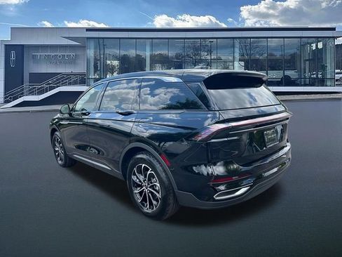 New 2026 Lincoln Nautilus Premier w/ Equipment Group 102A AWD/4WD image 5