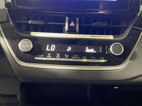 Used 2024 Toyota Corolla LE FWD image 25
