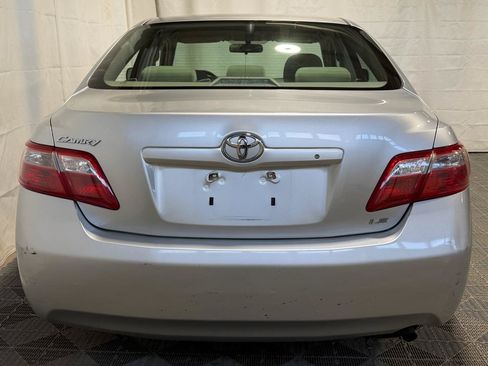 Used 2007 Toyota Camry XLE FWD image 8