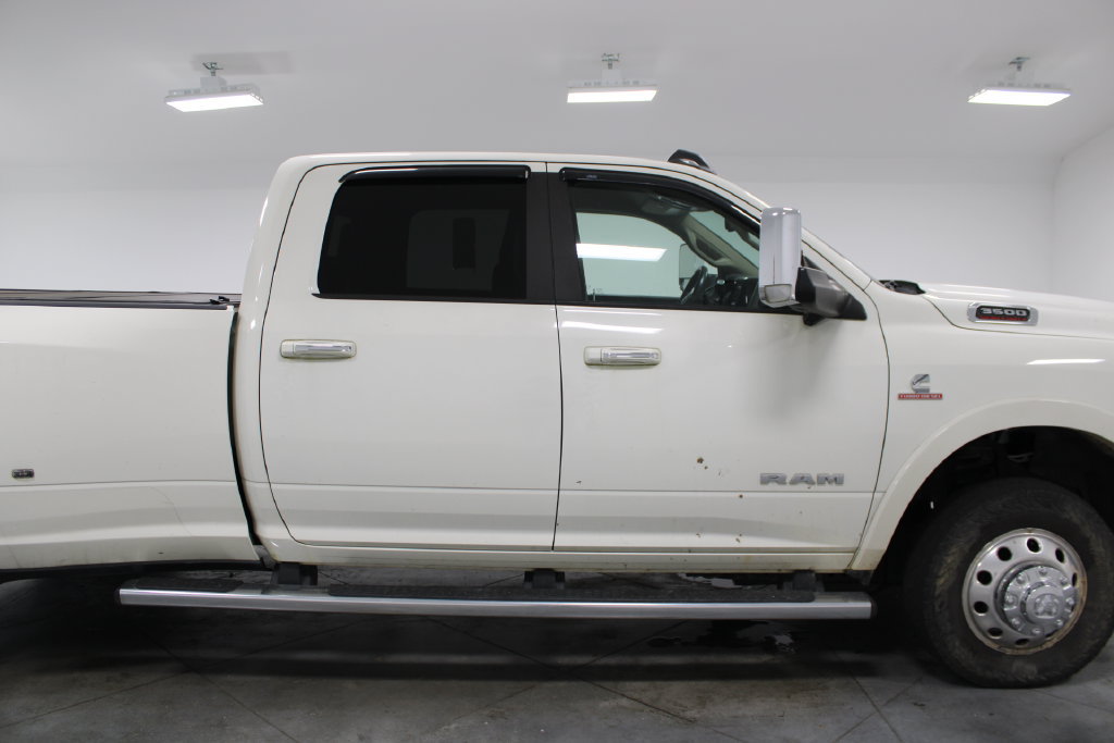 Used 2019 RAM 3500 Laramie AWD/4WD image 11