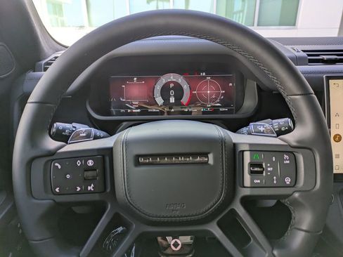 New 2026 Land Rover Defender 110 OCTA image 28