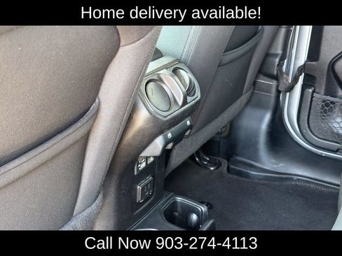 Used 2021 Jeep Wrangler Unlimited Sahara AWD/4WD image 8