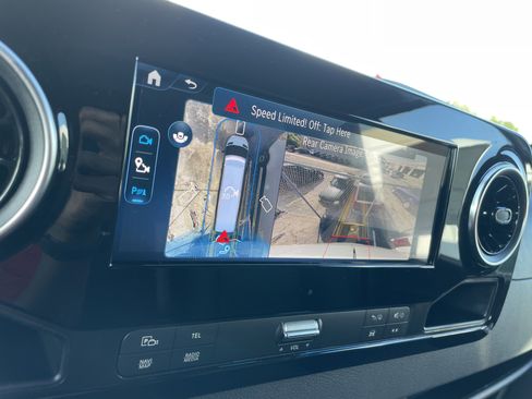 New 2025 Mercedes-Benz Sprinter 2500 image 12