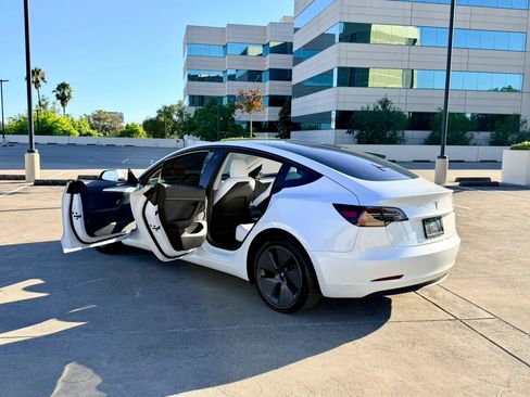 Used 2023 Tesla Model 3 Standard Range RWD image 56