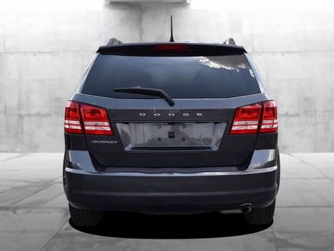 Used 2018 Dodge Journey SE w/ Blacktop Package FWD image 6