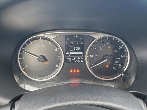 Certified 2025 Nissan Kicks Play S image 30