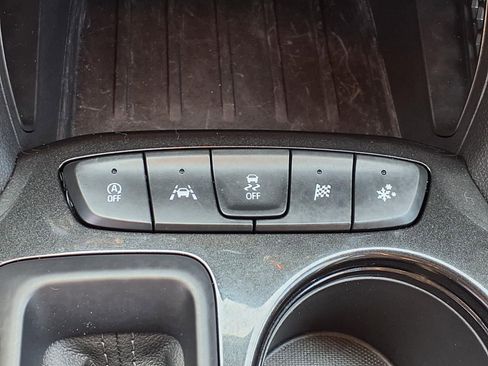 Used 2024 Chevrolet TrailBlazer LT w/ Driver Confidence Package FWD image 7