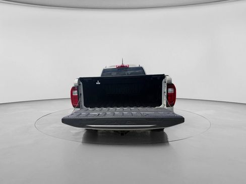 New 2026 GMC Canyon AT4X w/ LPO, Black Badging Package AWD/4WD image 19