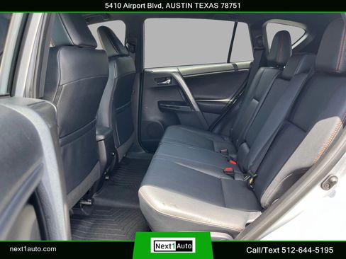 Used 2018 Toyota RAV4 SE w/ Power Extra Value Package FWD image 31