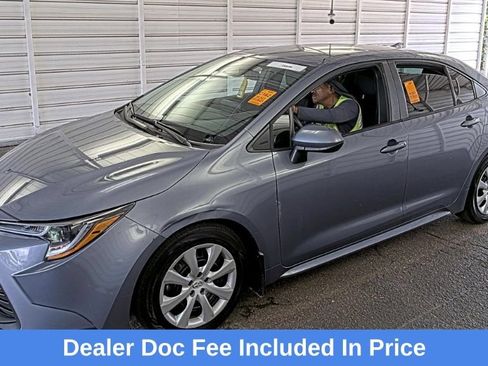 Used 2025 Toyota Corolla LE FWD image 1