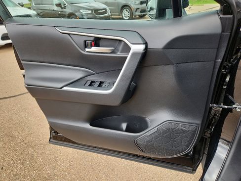 Used 2024 Toyota RAV4 XLE image 13