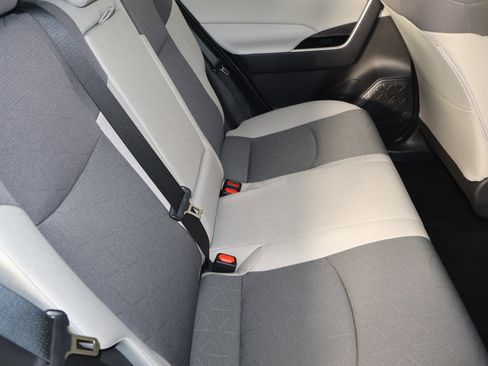 Used 2025 Toyota RAV4 XLE image 47