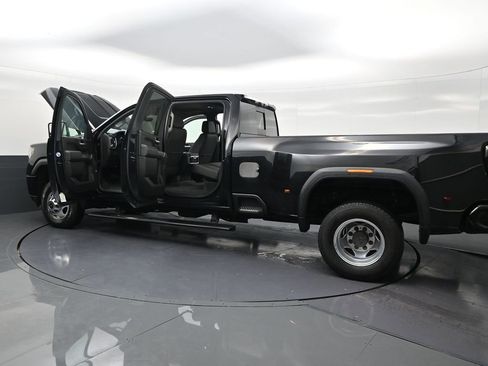 Used 2021 GMC Sierra 3500 Denali w/ Denali Ultimate Package AWD/4WD image 31