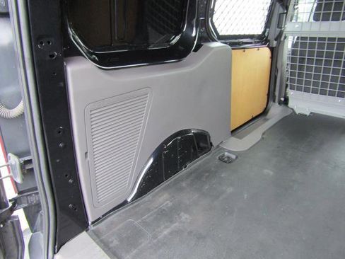 Certified 2022 Ford Transit Connect XLT FWD image 13