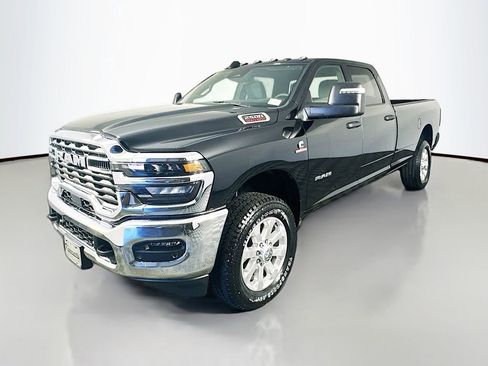 New 2026 RAM 2500 Big Horn AWD/4WD image 3