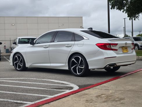 Used 2021 Honda Accord Sport image 5