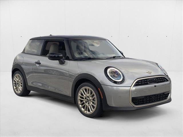 Used 2025 MINI Cooper 2-Door Hardtop FWD image 7