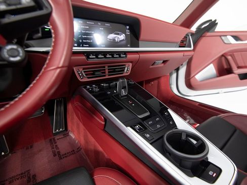 Certified 2022 Porsche 911 Turbo S image 28